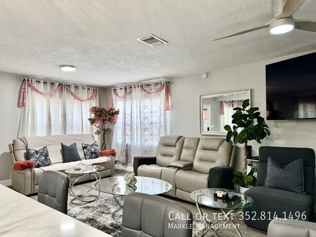 Foto del edificio - 1507 Sawyerwood Ave