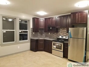 Building Photo - 69-75 James St