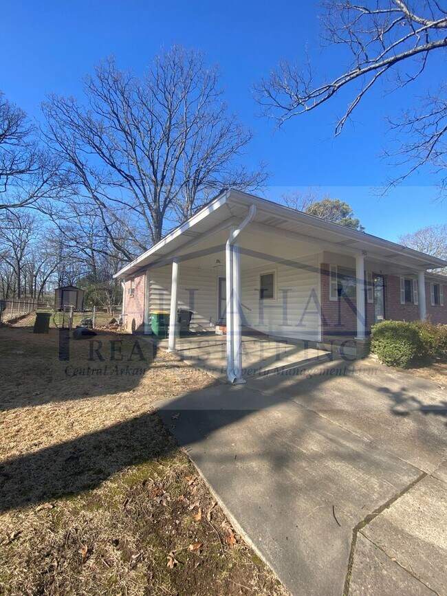 Foto del edificio - 303 S Longfield Ave