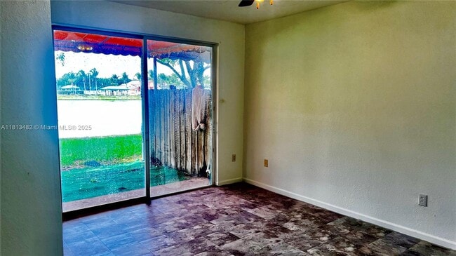 Foto del edificio - 1480 SE 24th Ct