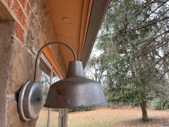 Foto del edificio - 301 Georgetown Ln