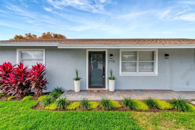Photo - 710 SE 3rd Ave House