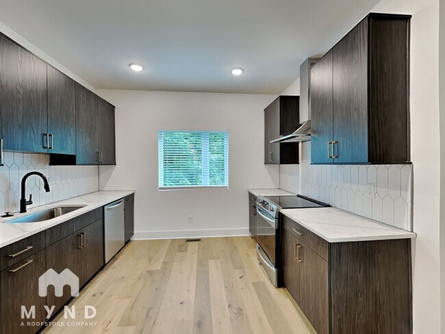 Foto del edificio - 1434 Walker Pl SE