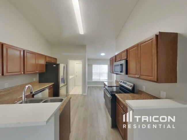 Foto del edificio - 13410 Maureen Ave