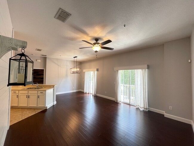 Building Photo - 10826 Eclipse Lily Way