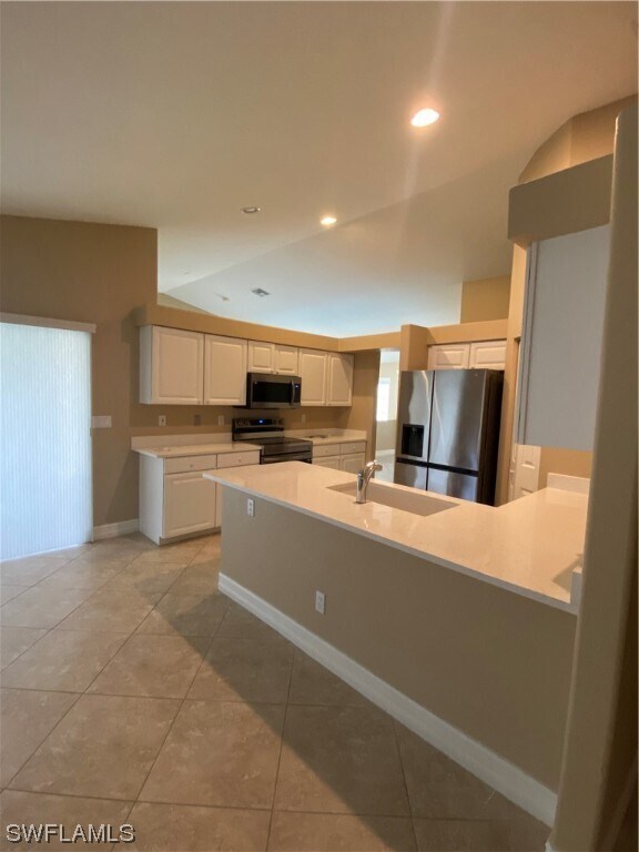 Building Photo - 23437 Olde Meadowbrook Cir