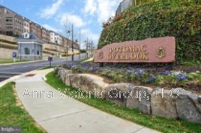 Building Photo - 617 Sprintsail Way