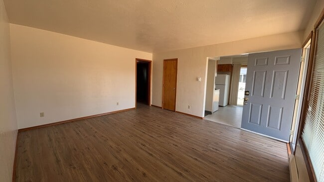 Foto del edificio - 1031-1037 Ring St NE