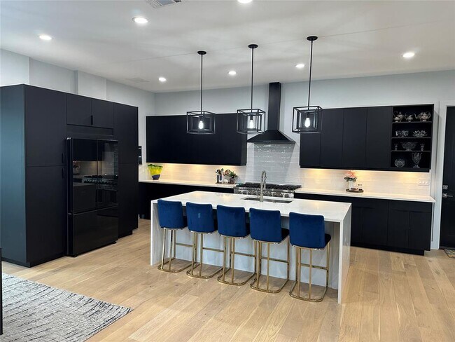 Foto del edificio - 4235 Eck Ln