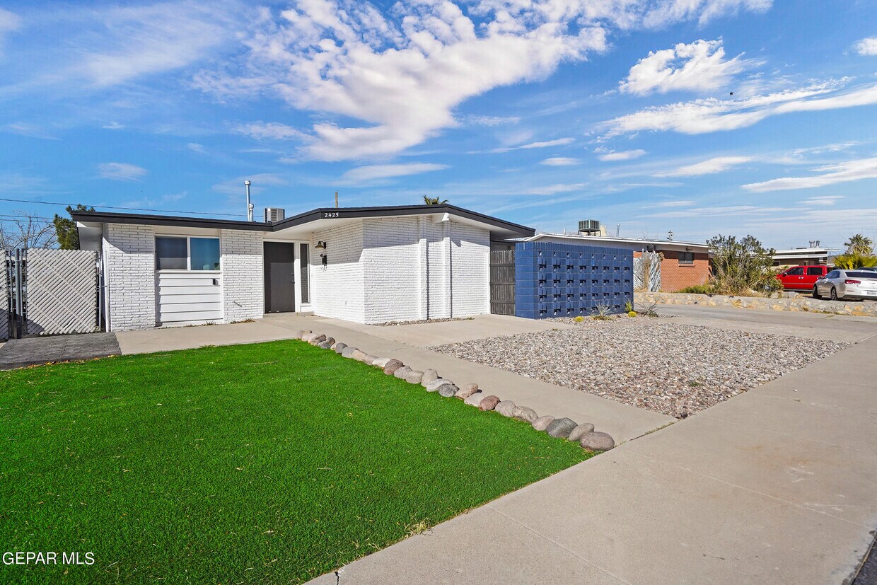 2425 Fir St, El Paso, TX 79925 House Rental in El Paso, TX
