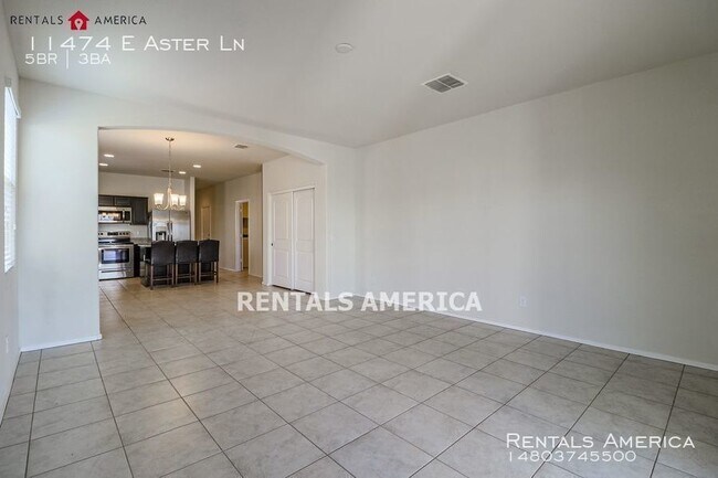Building Photo - Fabulous 5 Bedroom Magma Ranch Home W/3-Ca...