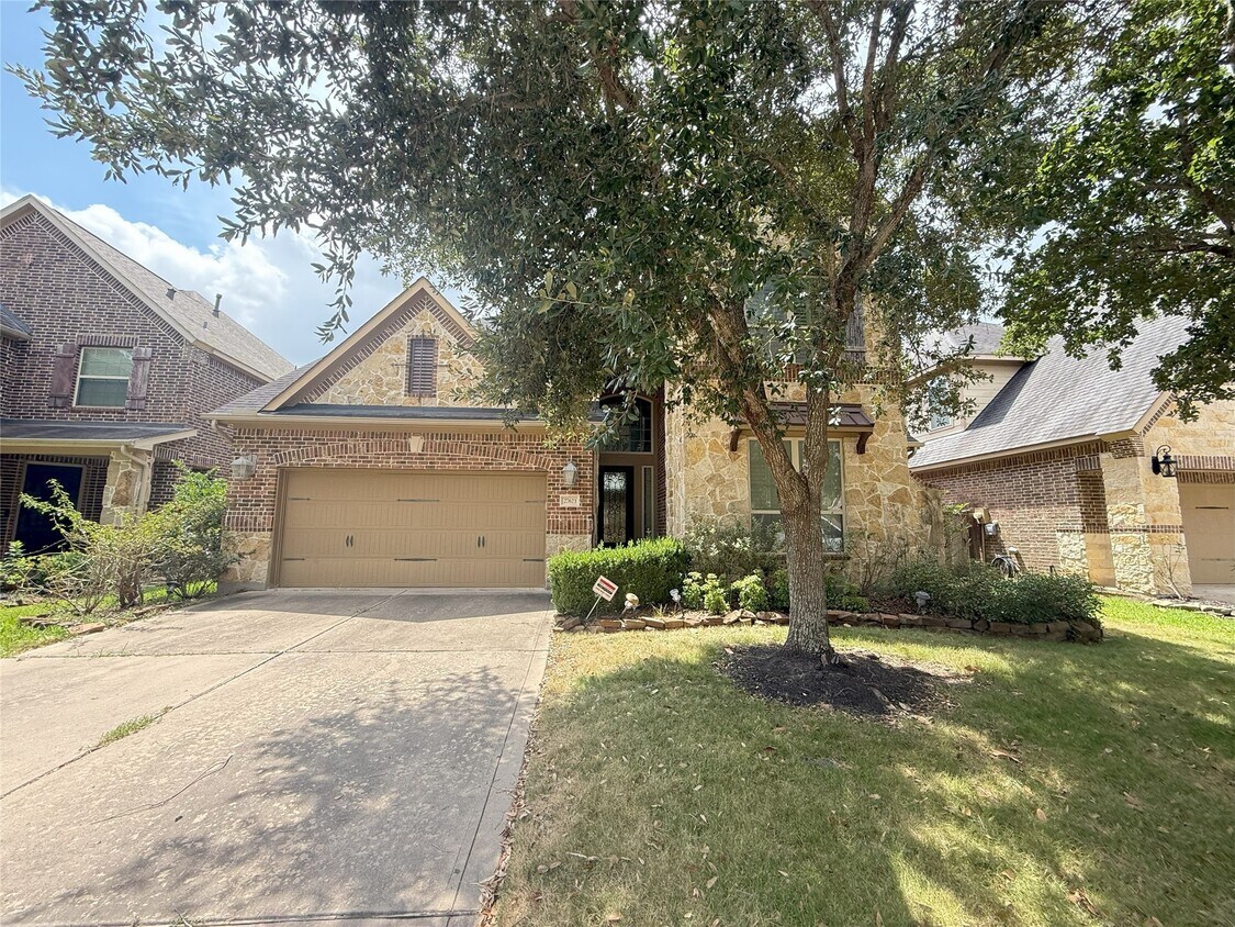 Primary Photo - 27623 Dalton Bluff Ct