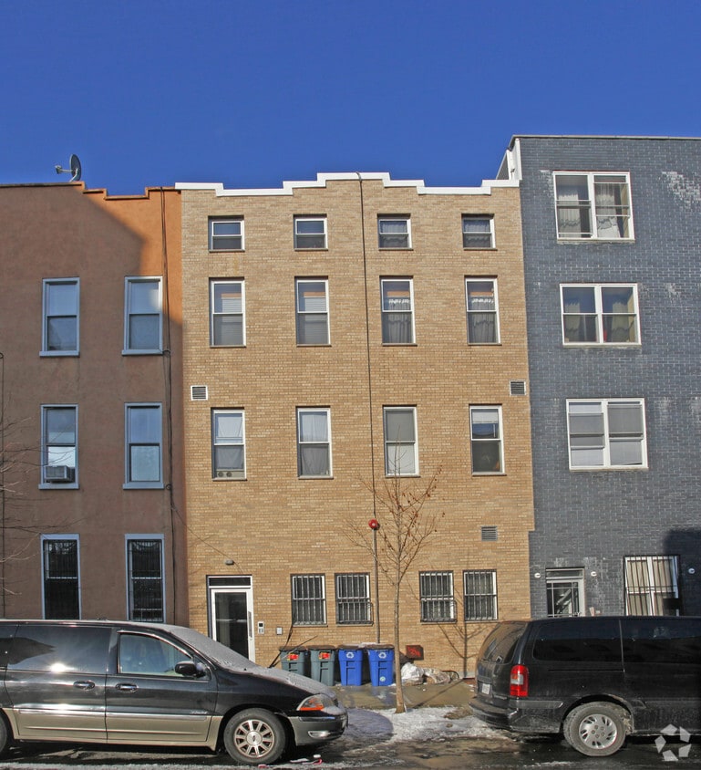 Building Photo - 211 Himrod St