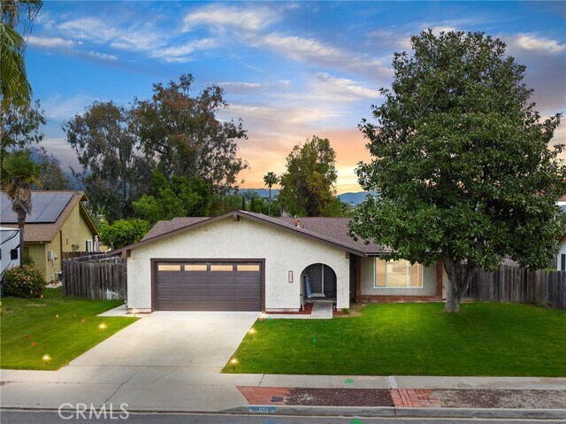 Foto principal - 1763 Henderson Ct