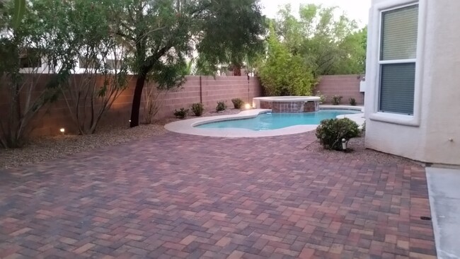 Foto del edificio - 3721 White Lion Ln