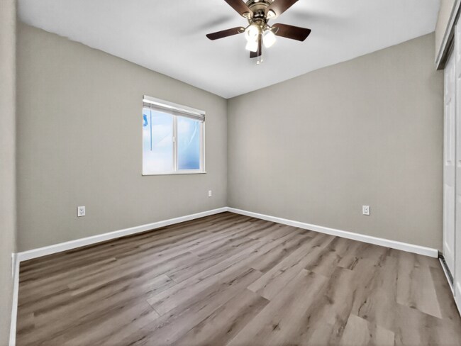 Building Photo - 408 W 19th St