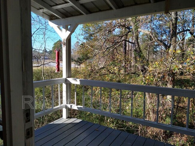 Foto del edificio - 2 Blueberry Hill Rd