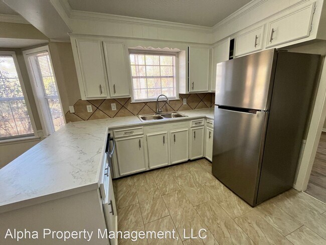 Building Photo - 4 br, 3.5 bath House - 39 Wintergreen