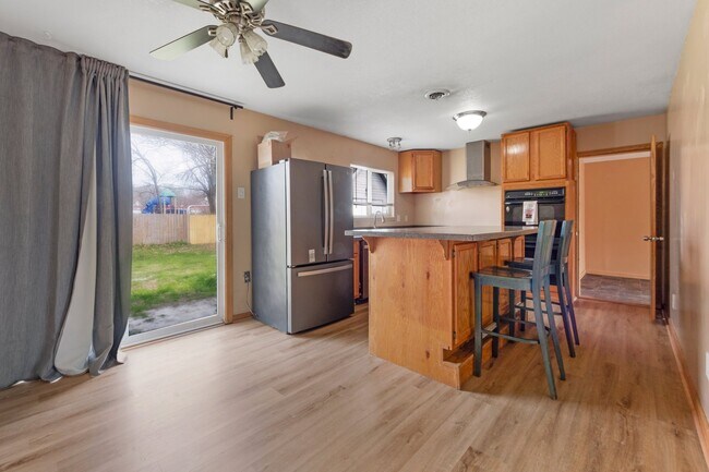 Building Photo - 3089 Belle Haven Dr