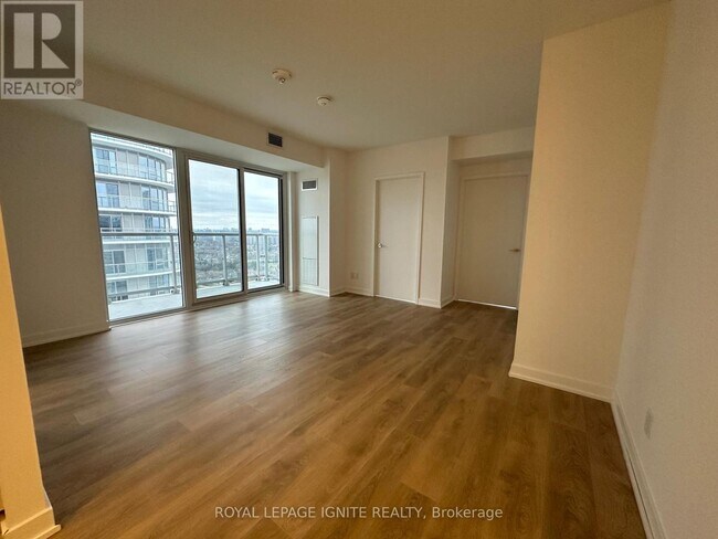 Building Photo - 2033 Kennedy Rd