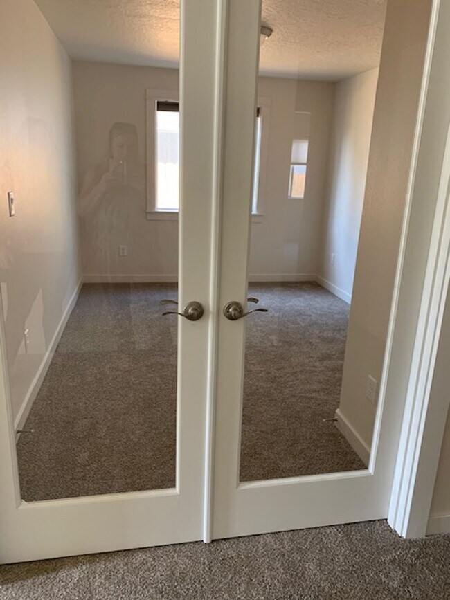 Building Photo - Gorgeous 3-bedroom Hayden Home in Sisters!