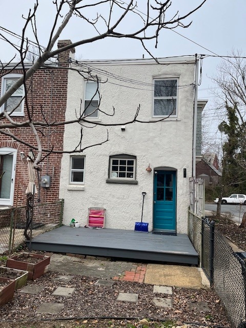Building Photo - 730 Woodlawn Ave