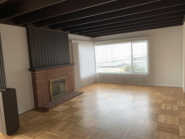 Foto del edificio - 1315 S Mayfair Ave