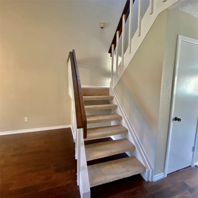 Foto del edificio - 11643 Southlake Dr