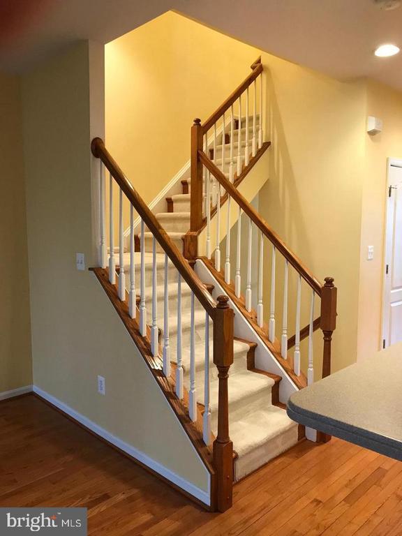 Building Photo - 21927 Windy Oaks Square