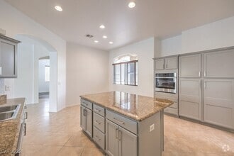 Building Photo - 10640 Warrior Ct