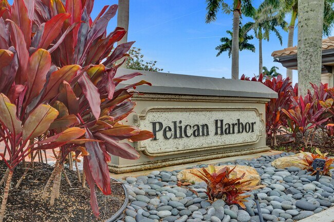 Foto del edificio - 65 Pelican Pointe Dr