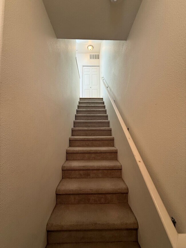Foto del edificio - Spacious Beaverton Living – Prime Location...