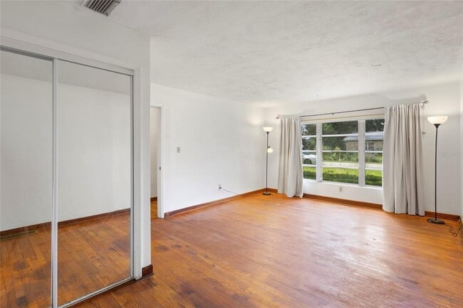Building Photo - 2103 NW 36th Ter