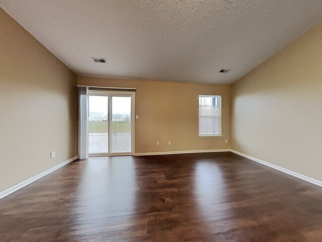 Building Photo - 4162 Raintree Road