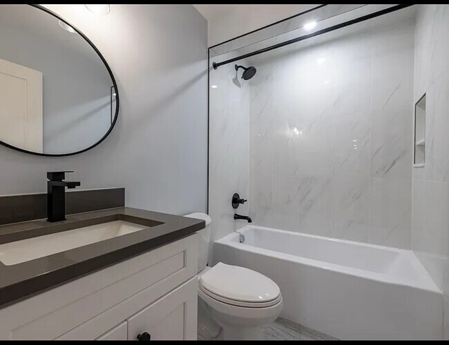 Foto del edificio - 789 Columbia Rd