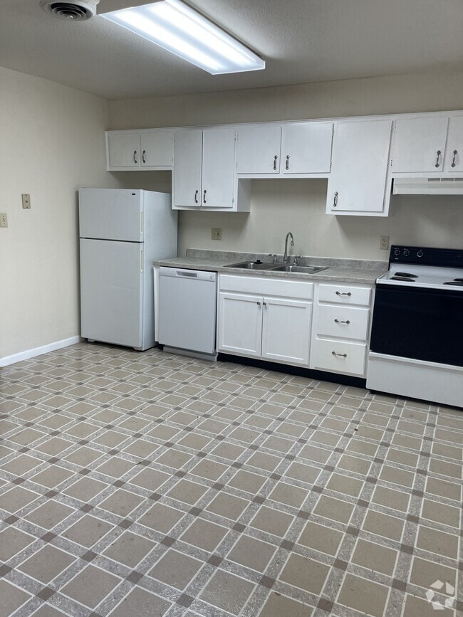 Building Photo - 2611 Quail Dr
