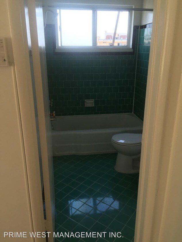 Building Photo - 307 S Commonwealth Ave