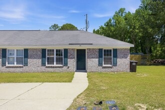Building Photo - 60 Coats Cir