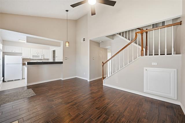 Foto del edificio - 1471 Meadowood Village Dr