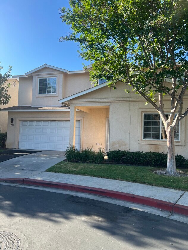 Foto principal - 706 Lynnplace