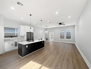 Building Photo - 16710 E Forrestal St