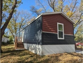 Building Photo - 109 Lynn Ln