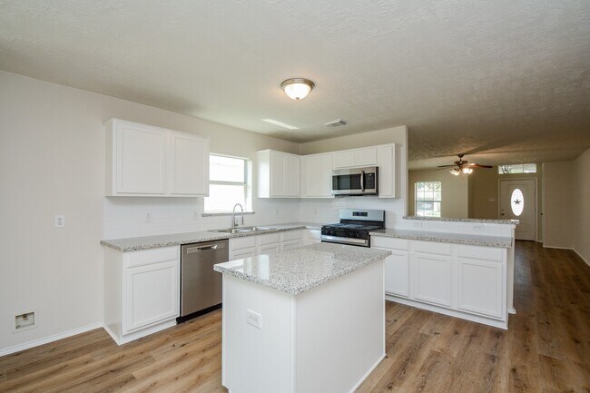 Foto del edificio - 7827 Talladega Springs Ln