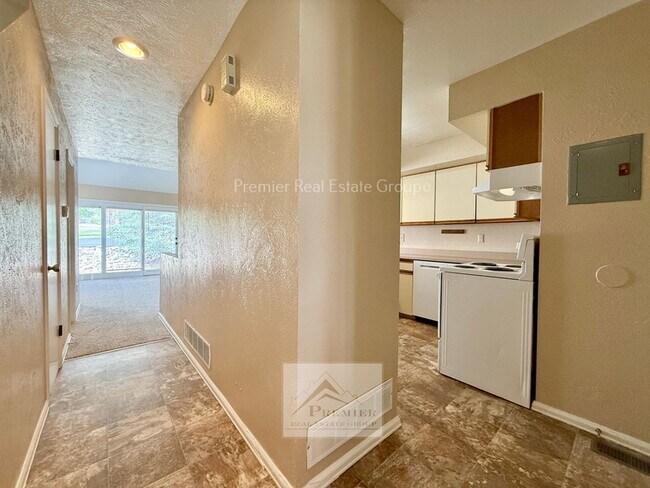 Foto del edificio - 1240 Darby St
