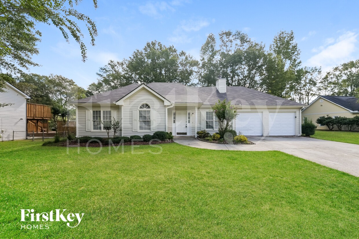 Primary Photo - 484 Rhett Dr