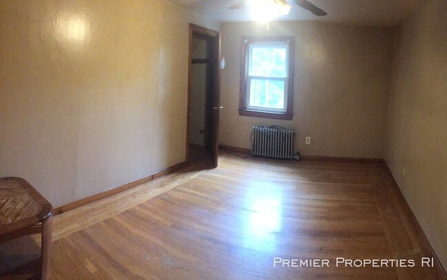 Foto del edificio - 50 Brightwood Ave