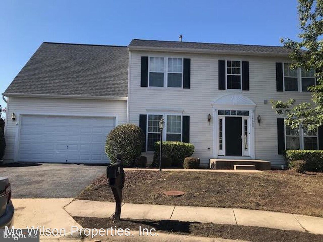 4 br, 2.5 bath House 14600 Faith Court House Rental in Woodbridge