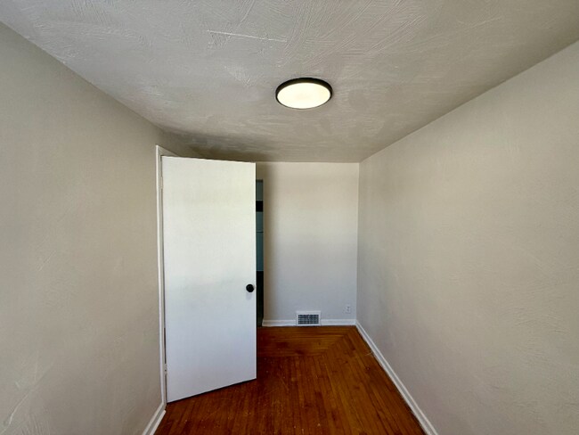 Foto del edificio - 1613-1615 Dewey St