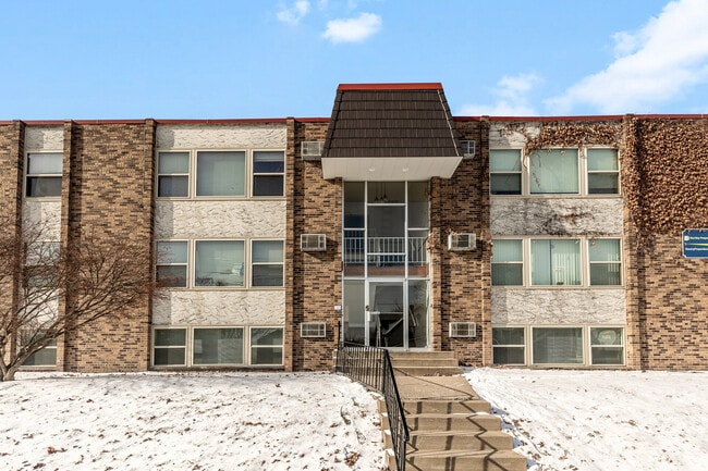 Building Photo - 3541 13th