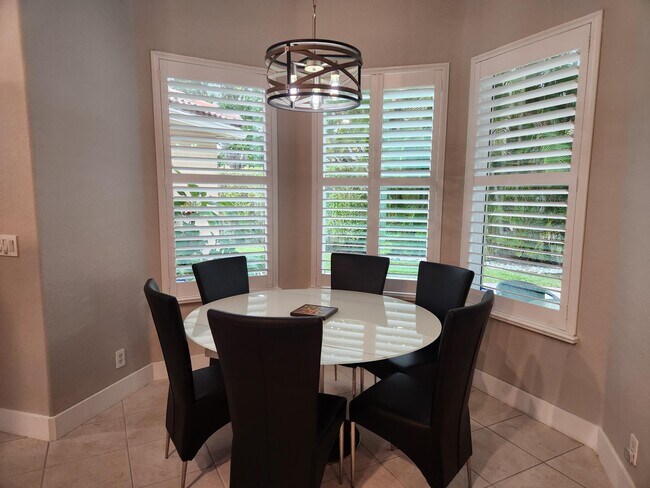 Foto del edificio - 2564 Sandy Cay